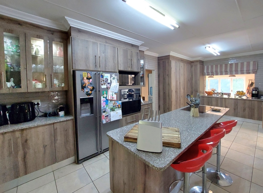 5 Bedroom Property for Sale in Brits North West
